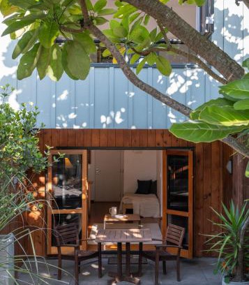 Raglan Hotel | Bow Street Apartments & Cottage