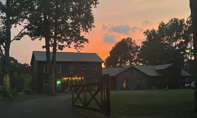 Lakes of Forest Hill Otro | Bramlett Farms