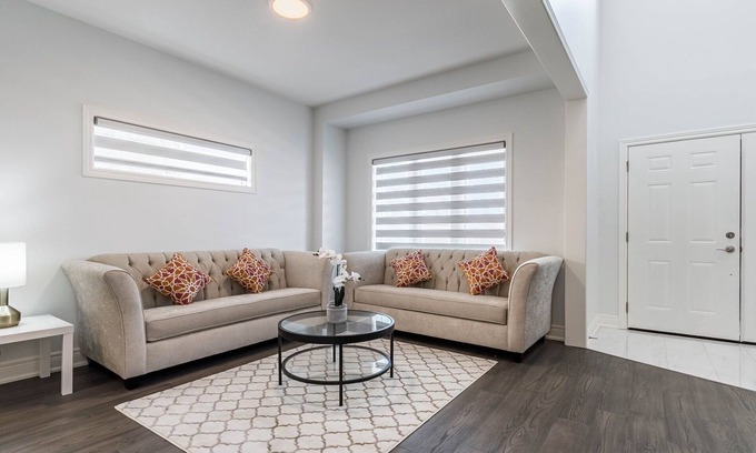 Thorold Casa | Brand New 4 Bedroom House