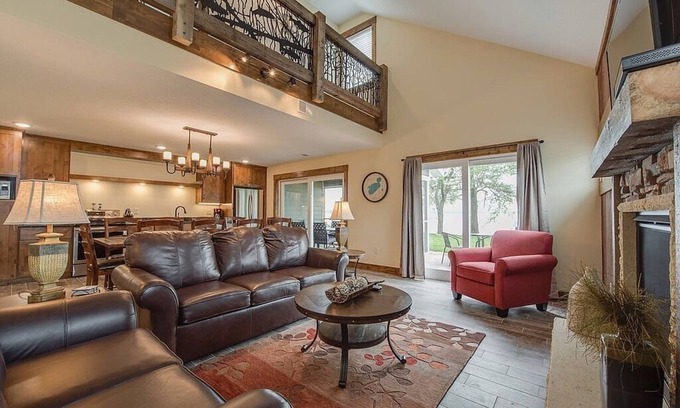 Alexandria Villa | A estrenar 4 dormitorios Lakefront Villa @ Lake Darling Resort