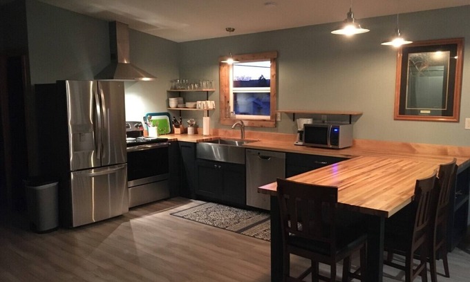 Fort Smith Casa | Nuevo hogar personalizado cerca de la pesca, la navegación y la caza.
