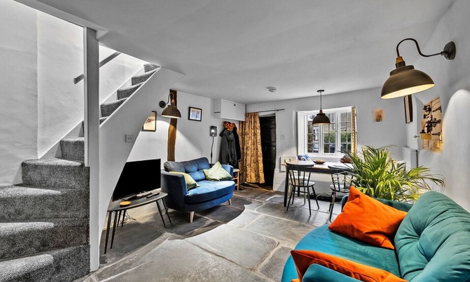 Launceston Cabaña | Bre Stefan