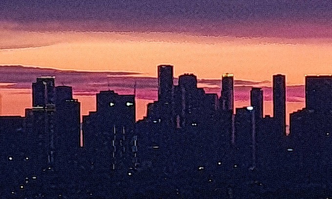 Heidelberg Heights Apartamento | Breathtaking Skyline views. 3 bedrooms 2 bathrooms. Master bedroom with ensuite