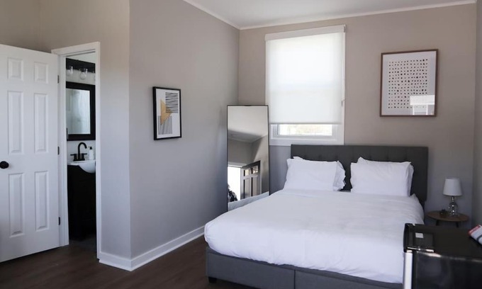 Nashville Hotel | Bright 1 BR 10 Mins to Nashville