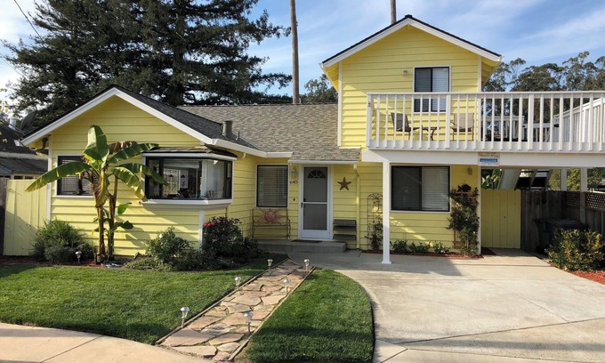 Eastside Santa Cruz Casa | Brillante y colorido - ¡Ideal para familias! Corto paseo a las mejores playas de la ciudad!