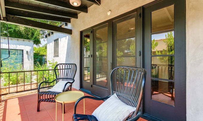 Altadena Casa | 3b / 2bth Bright Artistic Home Home - Cls To Hiking