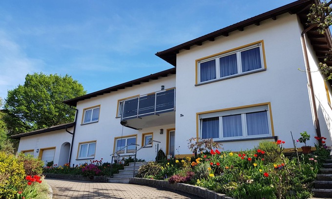 Viereth-Trunstadt Apartamento | Top recientemente renovado, barierefreie apartamento Edith