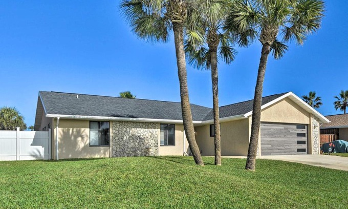 Ormond Beach Casa | Bright Ormond Beach Home about 14 Mi to Daytona!