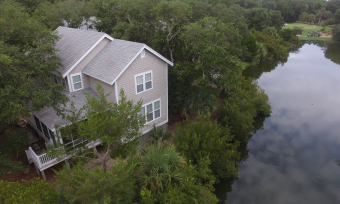 Sabal Palm Cottages Casa | Bright Pristine Cottage Sleeps 8 Shoals and Bhi Club New Bintelli Carts