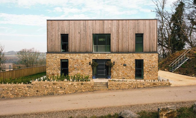 Holcombe Casa | Brockview House - Beautiful 4 Bed eco-property