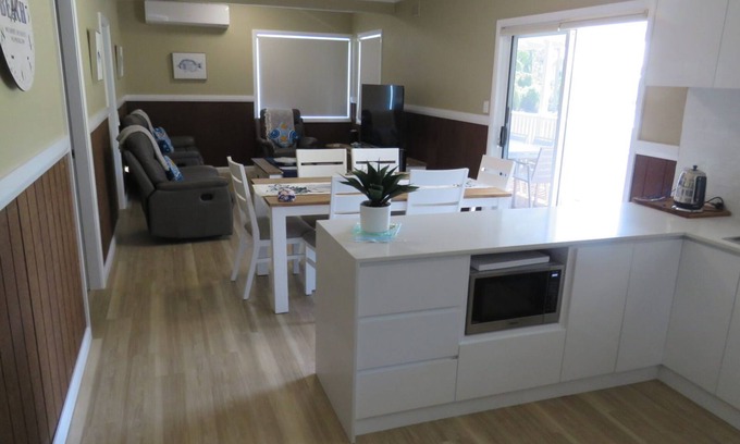 South West Rocks Casa | BROWNY'S R & R - Beach Cottage