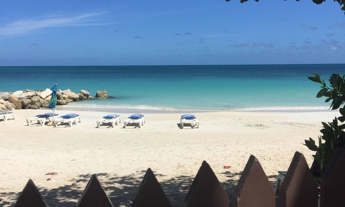Dickenson Bay Hotel | Buccaneer Beach Club