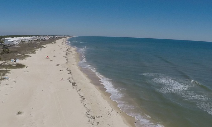 East End Hotel | Buccaneer Inn