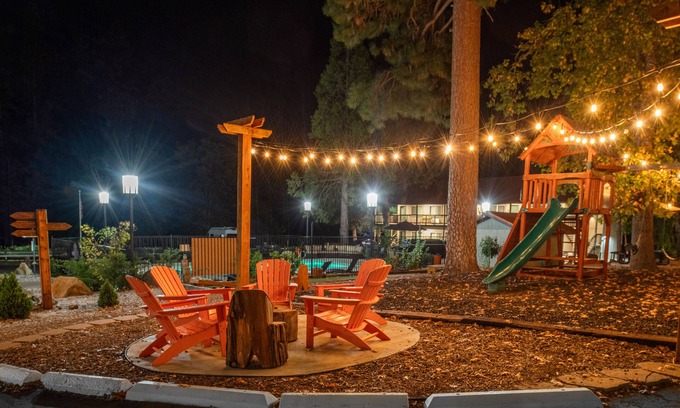 Groveland Hotel | Buck Meadows Lodge