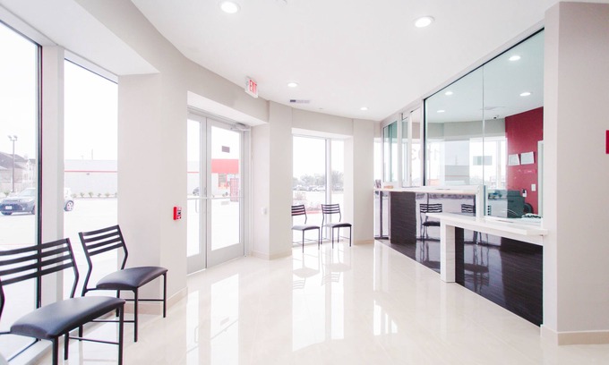 Sugar Land Hotel | Budget Host Inn and Suites