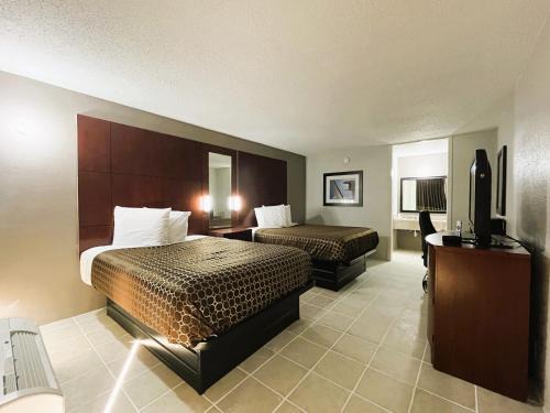 Phenix City Hotel | Budgetel Inn - Phenix City