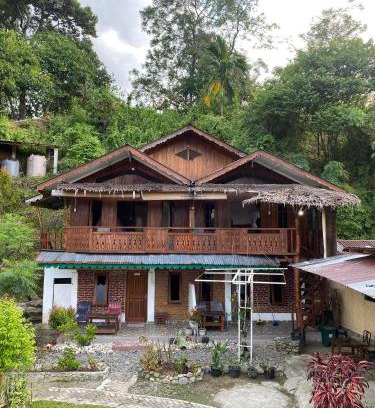 Bukit Lawang Casa | Bukitlawangtour and Accomodation