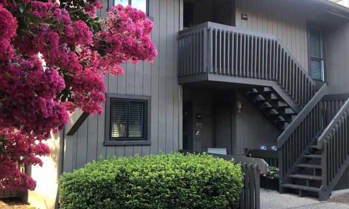 Pinehurst Condominio | Bunker in the Pines 2b/2ba; 2nd floor condo