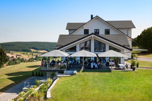 Brombachtal Hotel | BURGHOF - DAS HOTEL