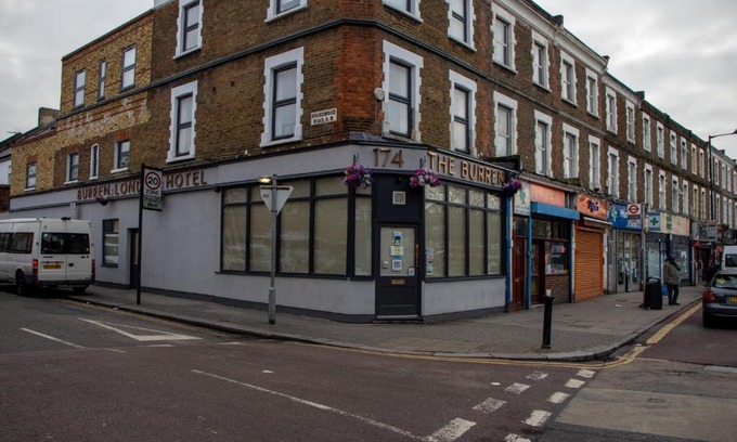 Dudden Hill Hotel | Burren London Hotel