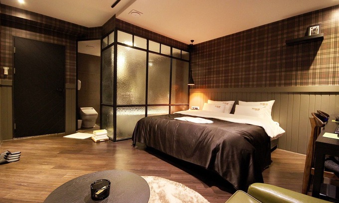 Yeonje-Gu Hotel | Busan Yeonsan Togok 2 Heaven