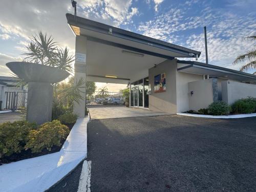 West Busselton Hotel | Busselton Gale Street Motel & Villas