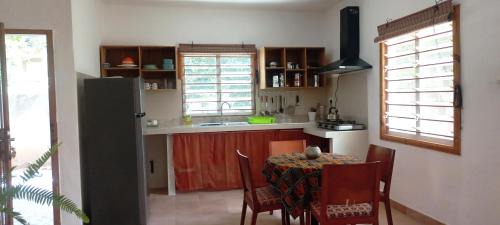 West Coast Division Casa | Busy Bee Nature Residence