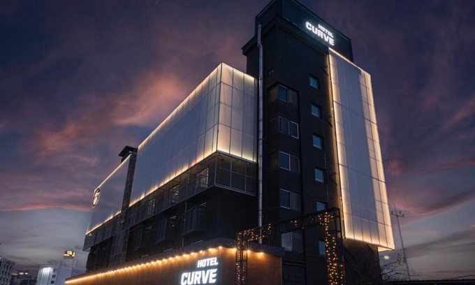 Songman Hotel | BYTHS CURVE HOTEL JEONGBUK IKUSAN