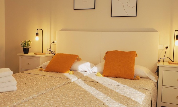 Distrito Llano Apartamento | Céntrico apto en Gijón con garaje y wifi