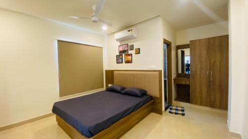 BTM 2nd Stage Hotel | C Suites - Adelaide