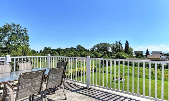 Petite-Riviere-Saint-Francois Chalet De Esquí | Hôtel à la maison - La maison Derek, spa et ski