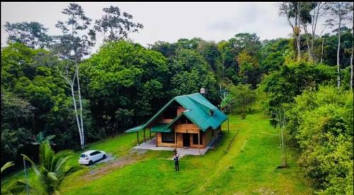 Guápiles Casa | Cabaña El Tucán