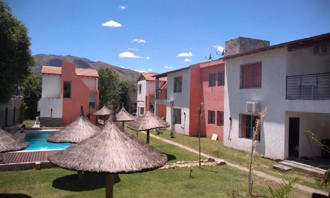 Potrero de los Funes Cabina | Cabañas El Doral