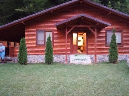 Jina Chalet De Esquí | Cabana Dan