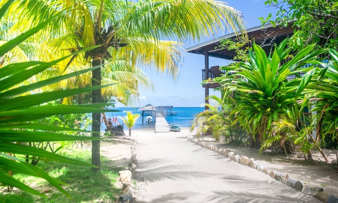 Antoneys Cay Cabaña | Cabana ON THE BEACH - Sandy Bay
