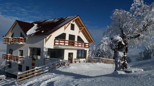 Lupeni Casa | Cabana Smile Straja