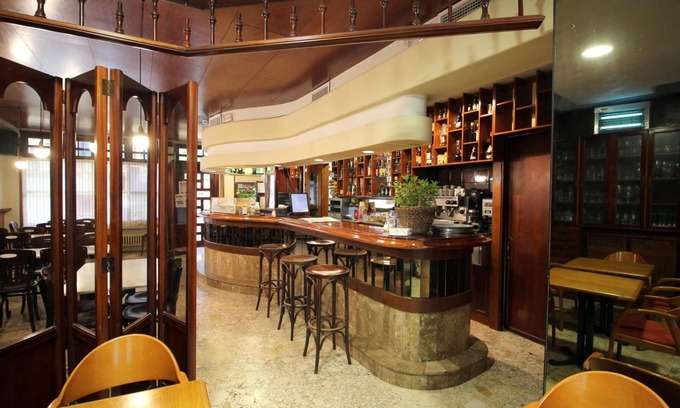 Ferrera Hotel | Cabeza
