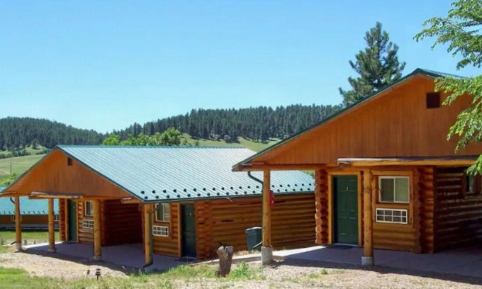 Aladdin Cabaña | Cabin#1 Cozy Log Cabin in a Country Setting