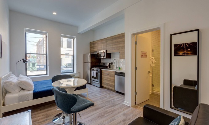 River West Apartamento | Cabin 101 by 747 Lofts