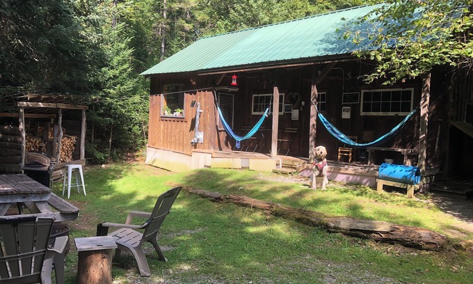 Jamaica Cabina | Cabin 7min to Ski Stratton-Wood Stove,Starry Skies,Fire Pit,Views,Dogs OK