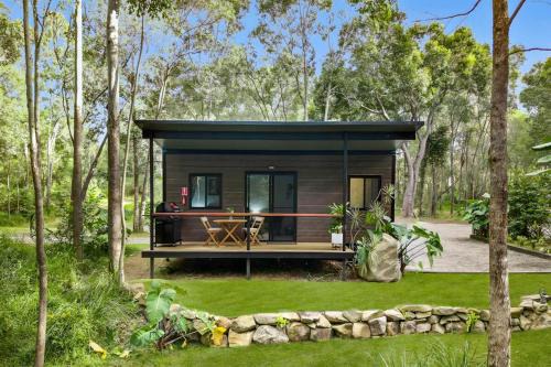 North Aramara Casa | Cabin By The Creek Hidden Oasis