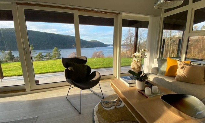 Frogn Cabaña | Cabin Oslofjord -sleeps14-seaview-familyfriendly