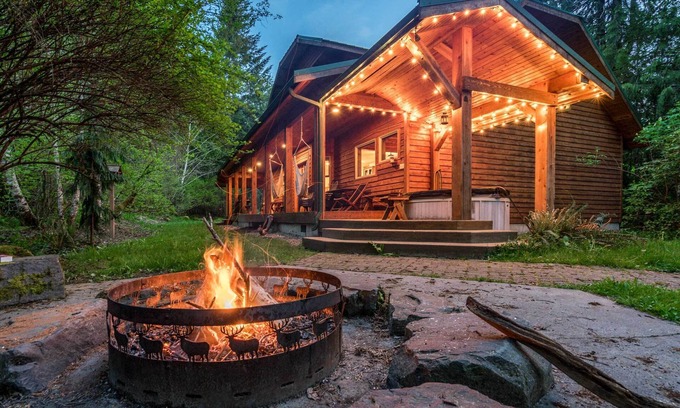 Ashford Cabaña | Cabin + Studio: 5 Mi to Mt Rainier Nat'l Park