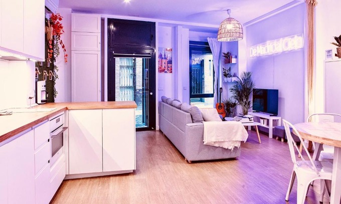 Embajadores Apartamento | Calle Rodas 3 Central 5 stars apartment in Madrid for 6 people