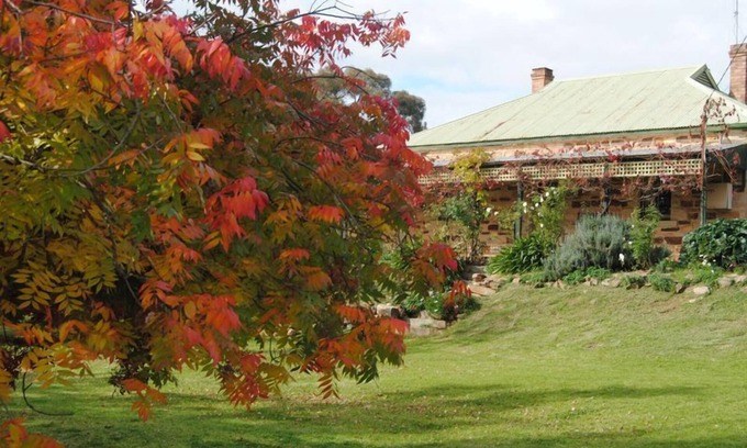 Camboon Otro | Camphill - Original 1860's Stone Homestead