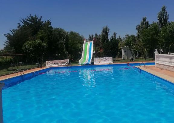 Cubillas de Santa Marta Complejo | Camping Cubillas