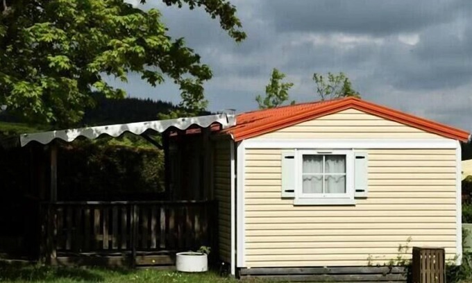 Saint-Bonnet-le-Chateau Casa | Vrbo Property