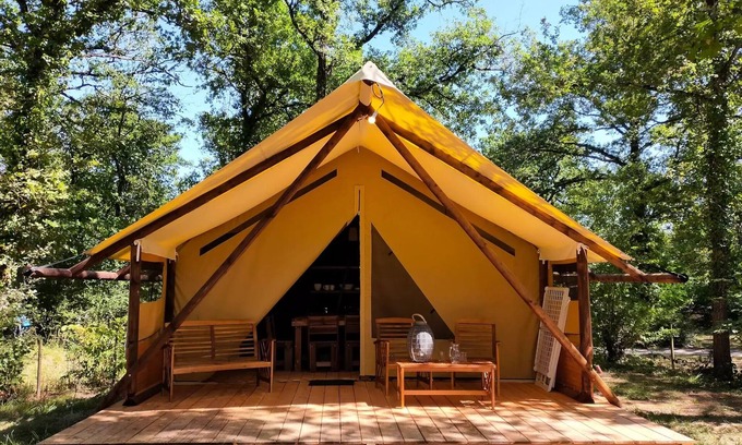 Sainte-Catherine-de-Fierbois Casa | Canadian Lodge - 2 Schlafzimmer - ohne Sanitäranlagen 5 Personen