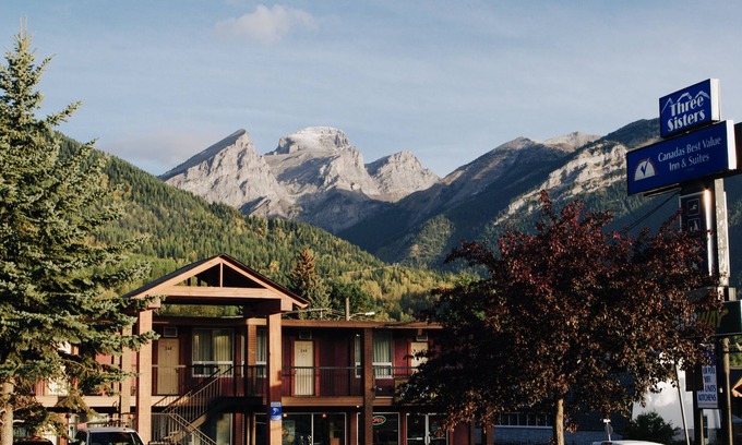 East Kootenay Hotel | Canadas Best Value Inn & Suites Fernie