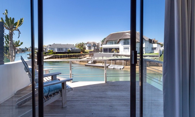 Saint Francis Bay Cama Y Desayuno | Canal Guest House